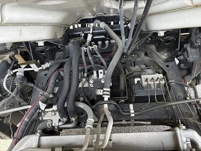 いすゞ エルフ TKG-NMR85R(2WD)の写真21