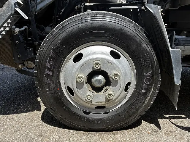 いすゞ エルフ TKG-NMR85R(2WD)の写真24