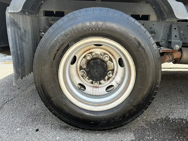 いすゞ エルフ TKG-NMR85R(2WD)の写真26