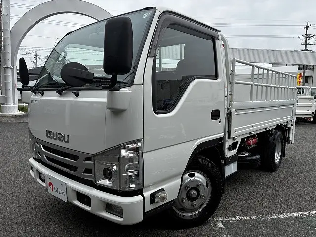 いすゞ エルフ 2RG-NKR88A(2WD)の写真1