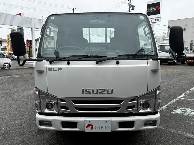 いすゞ エルフ 2RG-NKR88A(2WD)の写真2