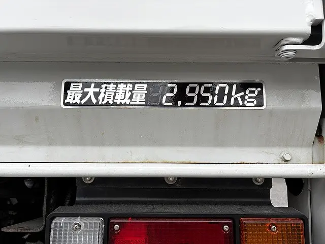 いすゞ エルフ 2RG-NKR88A(2WD)の写真23