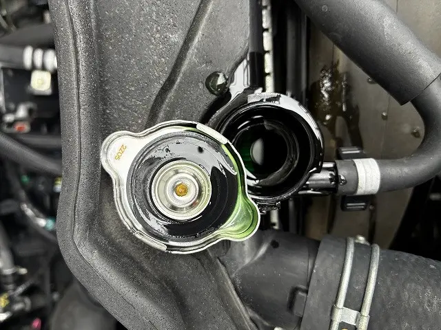 いすゞ エルフ 2RG-NKR88A(2WD)の写真28