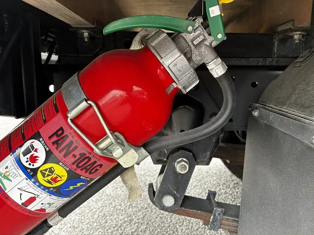 いすゞ エルフ 2RG-NKR88A(2WD)の写真32