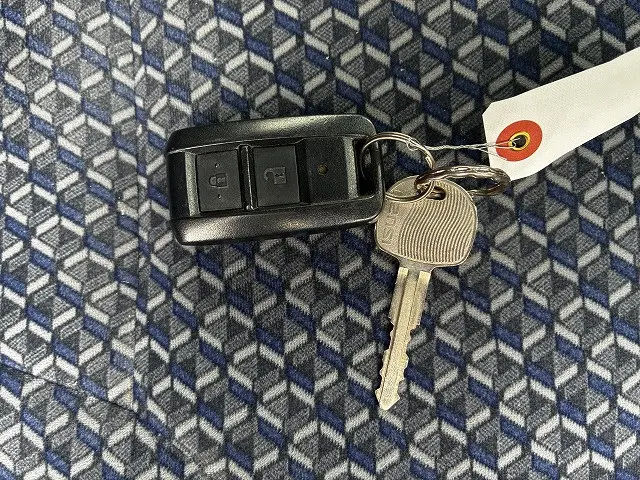 いすゞ エルフ 2RG-NKR88A(2WD)の写真35