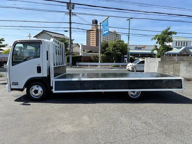 いすゞ エルフ TPG-NNR85AR(2WD)の写真11