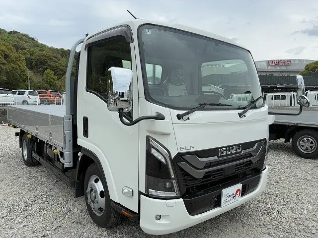 いすゞ エルフ 2TG-NPR88AC(2WD)の写真29