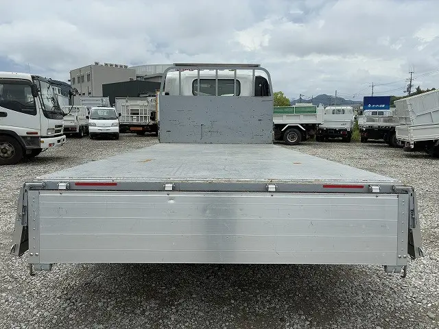 いすゞ エルフ 2TG-NPR88AC(2WD)の写真14