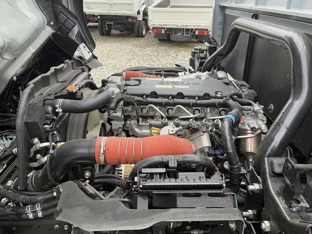 いすゞ エルフ 2TG-NPR88AC(2WD)の写真22