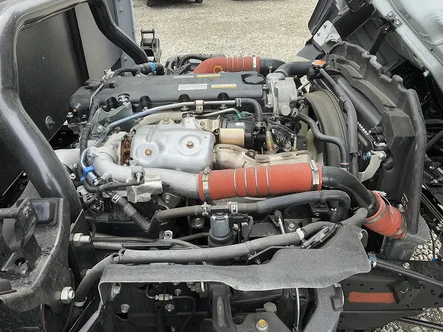 いすゞ エルフ 2TG-NPR88AC(2WD)の写真27