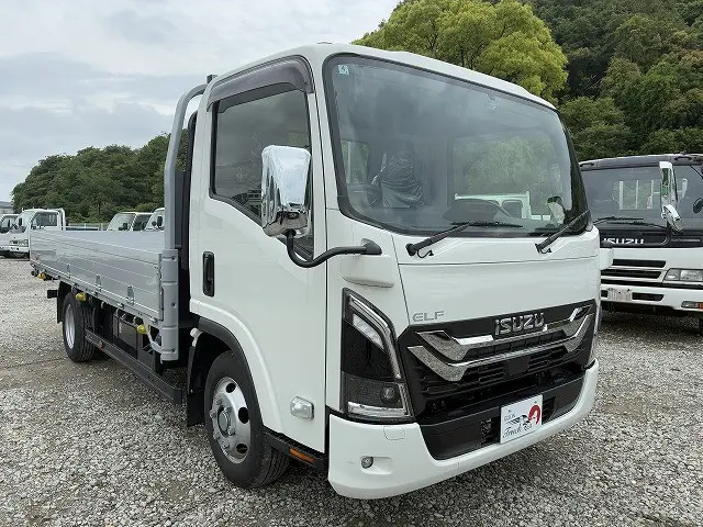 いすゞ エルフ 2TG-NPR88AC(2WD)の写真33