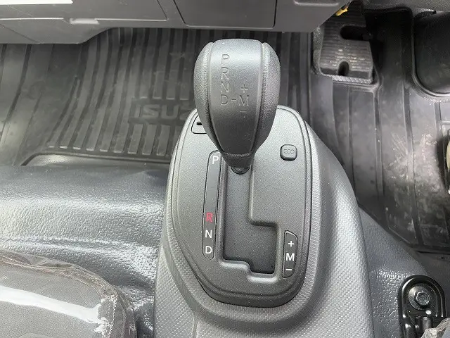 いすゞ エルフ 2TG-NPR88AC(2WD)の写真35