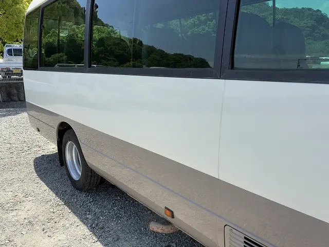 トヨタ コースター BDG-XZB50(2WD)の写真12