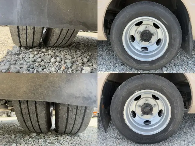 トヨタ コースター BDG-XZB50(2WD)の写真15