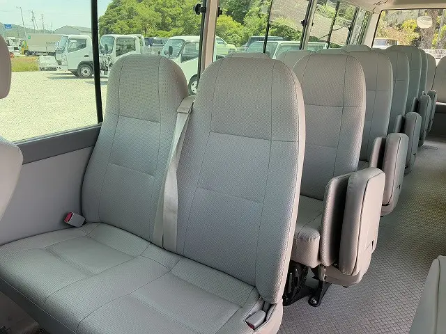トヨタ コースター BDG-XZB50(2WD)の写真34
