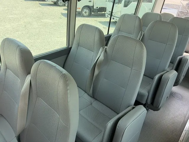 トヨタ コースター BDG-XZB50(2WD)の写真36