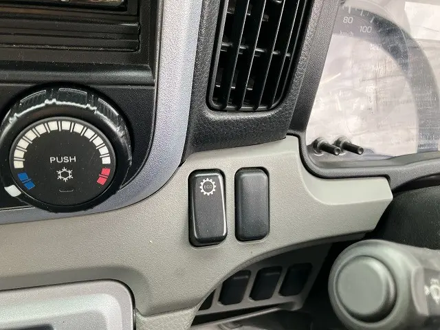 三菱 キャンター TPG-FBA20(2WD)の写真37
