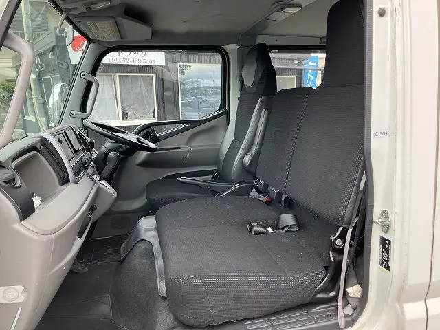 三菱 キャンター TPG-FBA20(2WD)の写真44