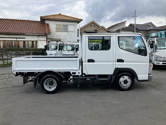 三菱 キャンター 2RG-FBA20(2WD)の写真5