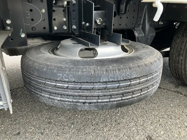三菱 キャンター 2RG-FBA20(2WD)の写真22