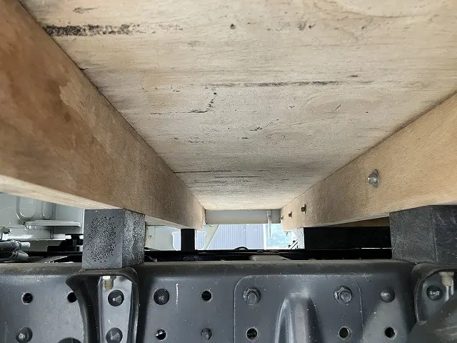 三菱 キャンター 2RG-FBA20(2WD)の写真24