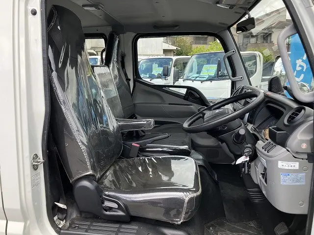 三菱 キャンター 2RG-FBA20(2WD)の写真33
