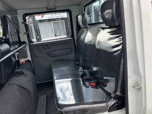 三菱 キャンター 2RG-FBA20(2WD)の写真35