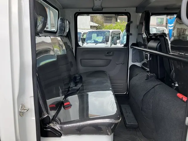 三菱 キャンター 2RG-FBA20(2WD)の写真36