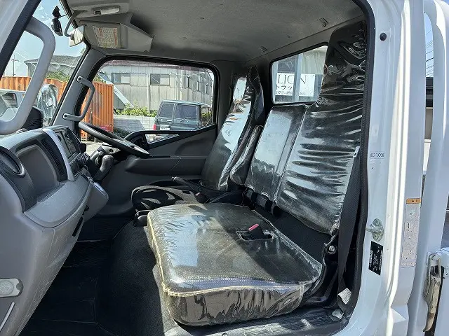 三菱 キャンター TPG-FBA20(2WD)の写真33