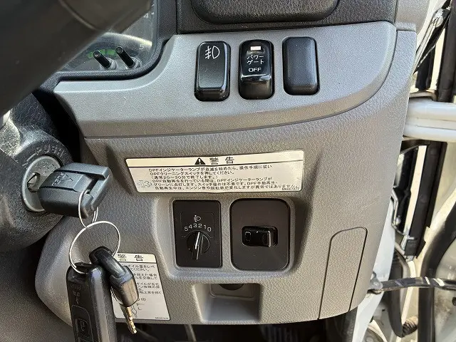 三菱 キャンター TPG-FBA20(2WD)の写真37