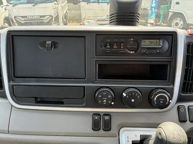 三菱 キャンター TPG-FBA20(2WD)の写真39