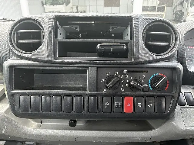 日野 デュトロ TKG-XZU600M(2WD)の写真43