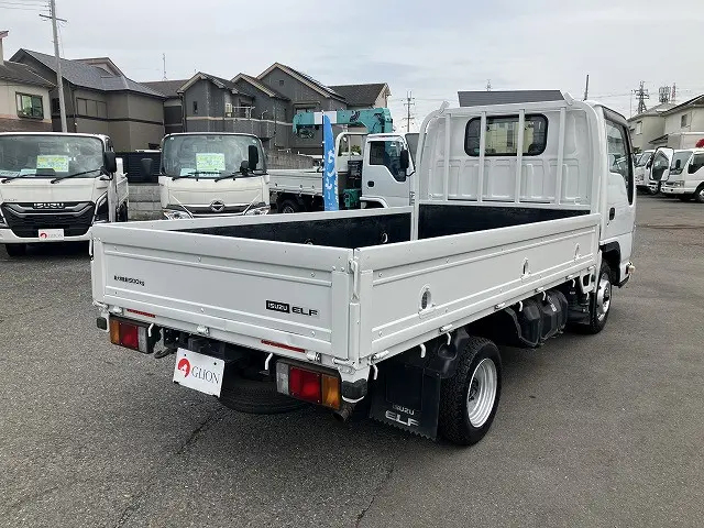 いすゞ エルフ TKG-NHR85A(2WD)の写真8