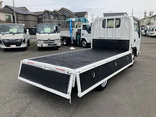 いすゞ エルフ TKG-NHR85A(2WD)の写真15