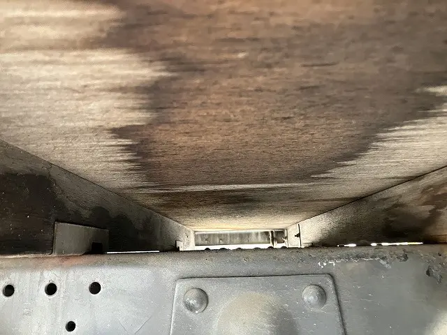 いすゞ エルフ TKG-NHR85A(2WD)の写真35