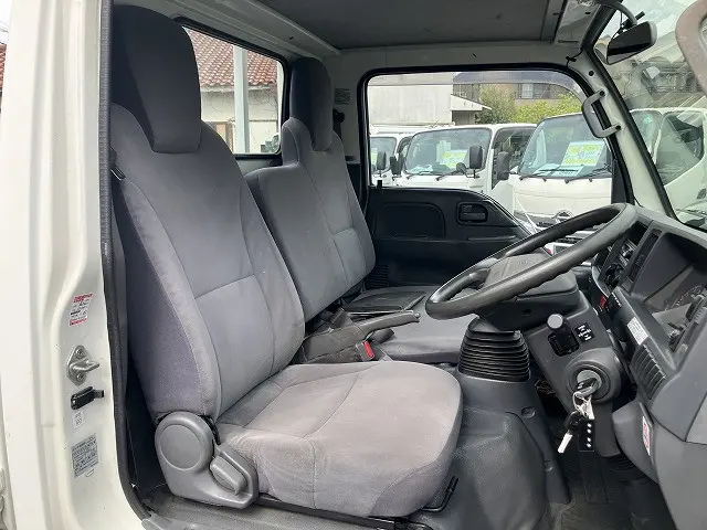 いすゞ エルフ TKG-NHR85A(2WD)の写真43