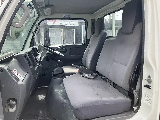 いすゞ エルフ TKG-NHR85A(2WD)の写真44