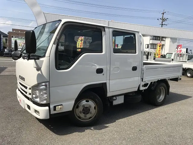 いすゞ エルフ TRG-NJS85A(4WD)の写真1