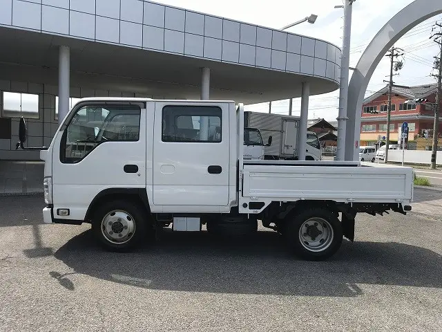 いすゞ エルフ TRG-NJS85A(4WD)の写真7