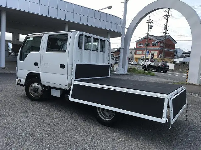 いすゞ エルフ TRG-NJS85A(4WD)の写真11