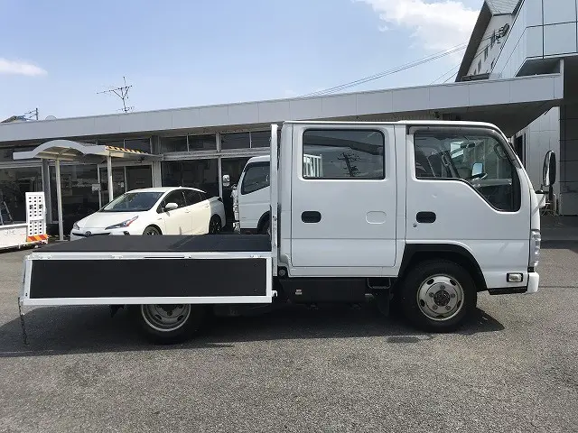 いすゞ エルフ TRG-NJS85A(4WD)の写真15