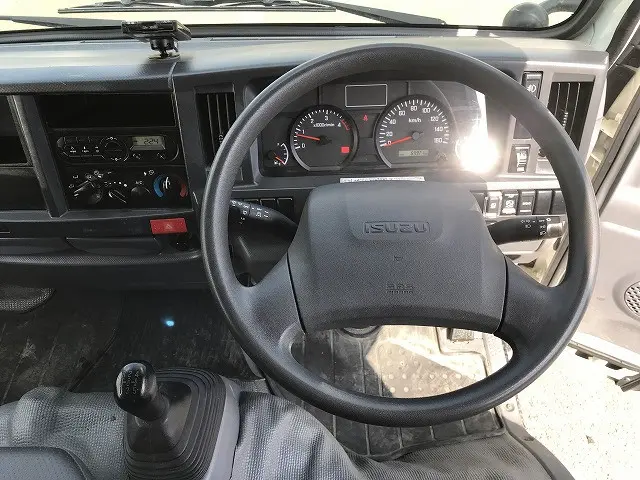 いすゞ エルフ TRG-NJS85A(4WD)の写真24