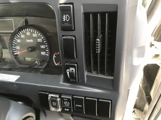 いすゞ エルフ TRG-NJS85A(4WD)の写真28