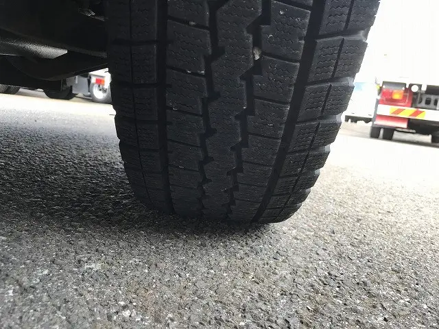 いすゞ エルフ TRG-NJS85A(4WD)の写真44