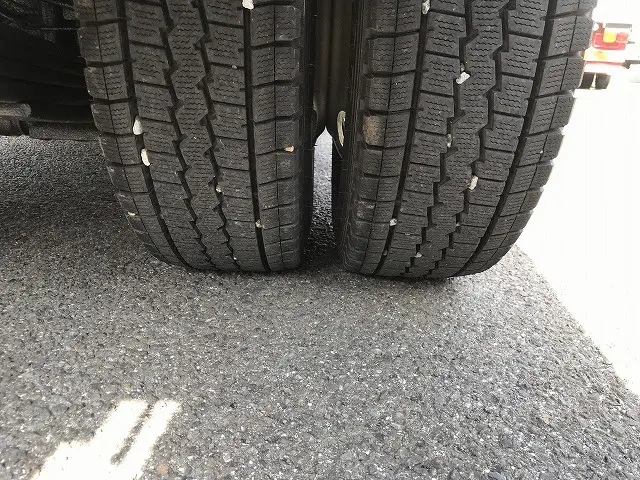 いすゞ エルフ TRG-NJS85A(4WD)の写真47