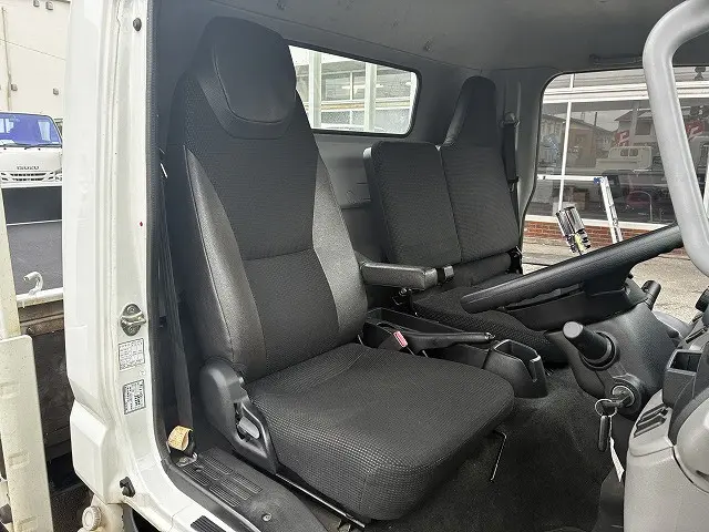 三菱 キャンター 2PG-FEB50(2WD)の写真33
