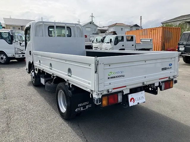いすゞ エルフ 2TG-NJR88AF(2WD)の写真6