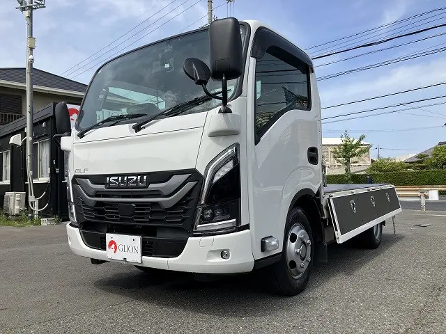 いすゞ エルフ 2TG-NJR88AF(2WD)の写真9