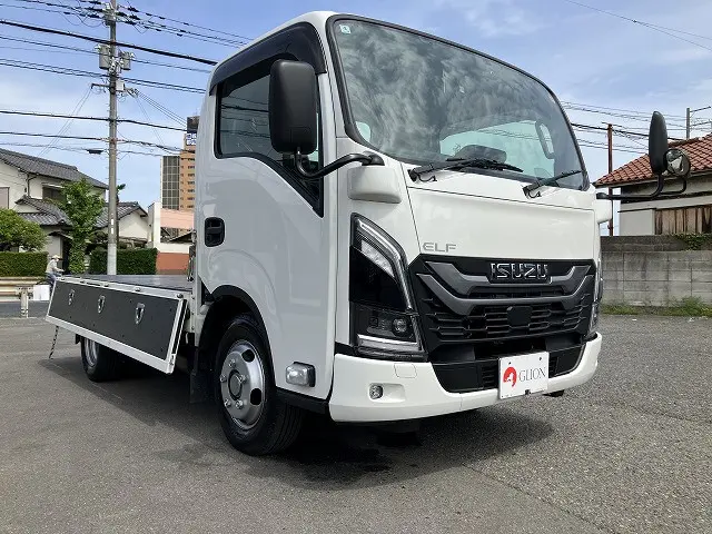 いすゞ エルフ 2TG-NJR88AF(2WD)の写真10