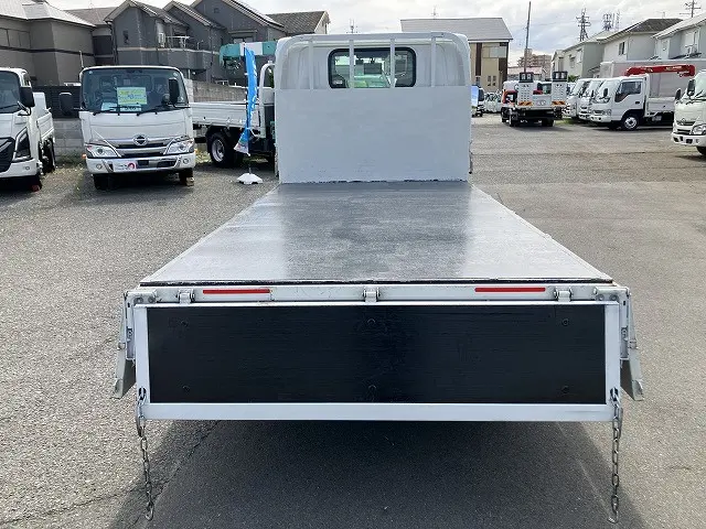 いすゞ エルフ 2TG-NJR88AF(2WD)の写真14